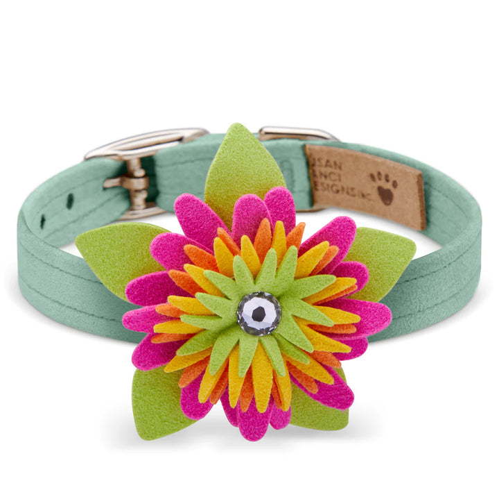 Island Flower Collar-