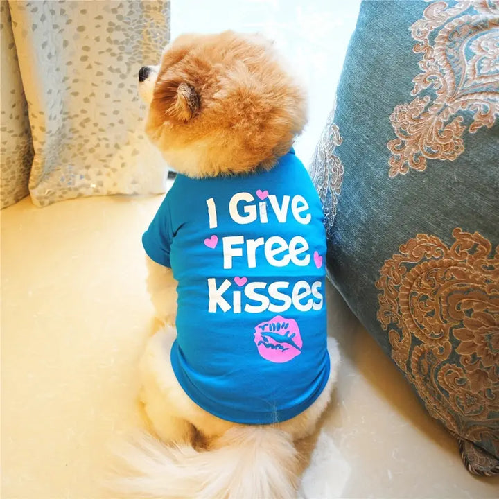 Adorable Pet Tee with Free Kisses Graphic - Perfect for Summer Parties